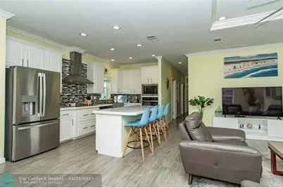 375 NE Wharf Way, Jensen Beach, FL 34957 - Photo 4