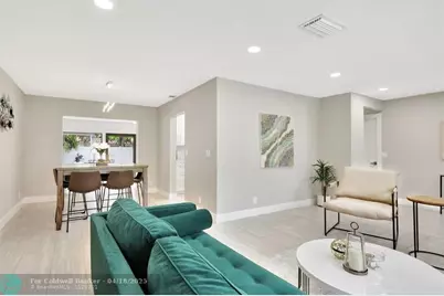 1035 NW 5th Ave, Boca Raton, FL 33432 - Photo 8