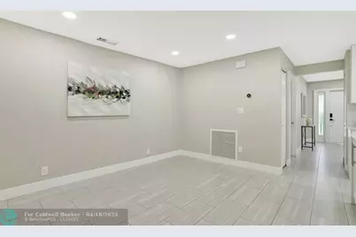 1035 NW 5th Ave, Boca Raton, FL 33432 - Photo 18