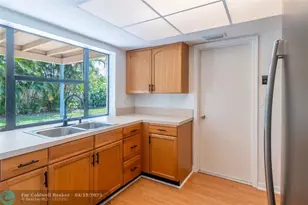 4714 NW 44th St, Tamarac, FL 33319 - Photo 6