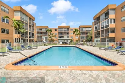 3050  Sunrise Lakes Dr, Unit #307, Sunrise, FL 33322 - Photo 20