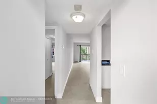 3050 Sunrise Lakes Dr Unit, Sunrise, FL 33322 - Photo 4