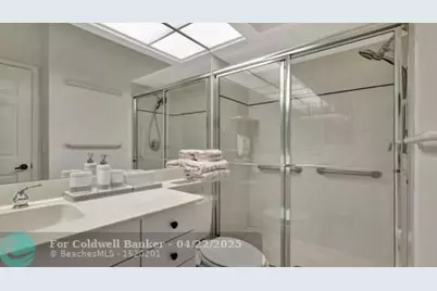 402 E Sea Oats Dr, Unit #E, Juno Beach, FL 33408 - Photo 24