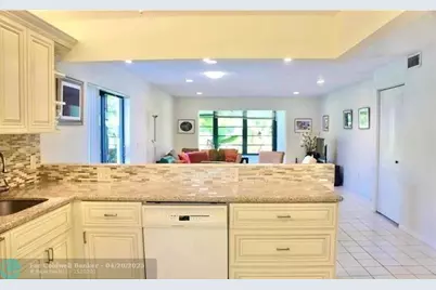 8535  Casa Del Lago, Unit #A, Boca Raton, FL 33433 - Photo 2