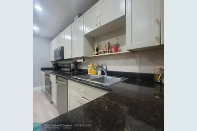 9210 NW 14th St, Unit #9210, Hollywood, FL 33024 - Photo 16