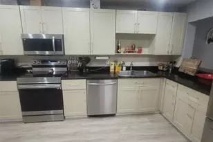 9210 NW 14th St, Hollywood, FL 33024 - Photo 12