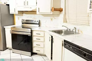 6555 W Broward Blvd, Plantation, FL 33317 - Photo 12