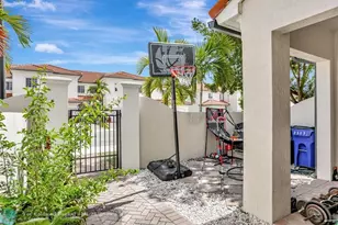 3513 NW 29th Ct, Lauderdale Lakes, FL 33311 - Photo 4