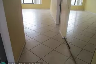 2314 S Cypress Bend Dr, Pompano Beach, FL 33069 - Photo 2