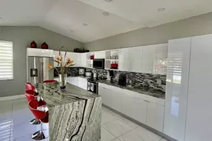 1960 NW 188th Ave, Pembroke Pines, FL 33029 - Photo 12