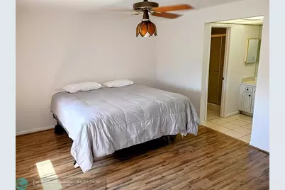 9481  Sunrise Lakes Blvd, Unit #307, Sunrise, FL 33322 - Photo 8