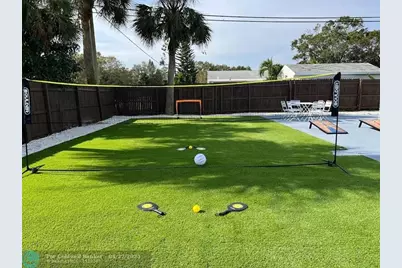 1810  Elizabeth St, Melbourne, FL 32901 - Photo 1