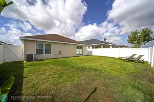 5485 NW Pine Trail Cir, Port Saint Lucie, FL 34983 - Photo 6