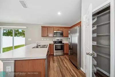 5485 NW Pine Trail Cir, Port Saint Lucie, FL 34983 - Photo 12