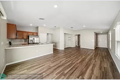 5485 NW Pine Trail Cir, Port Saint Lucie, FL 34983 - Photo 8