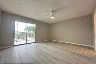 2048 Newport N, Deerfield Beach, FL 33442 - Photo 12