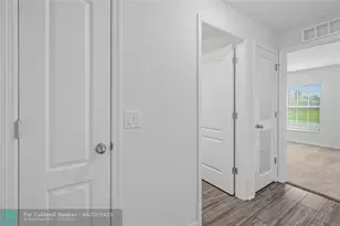 8175 104th Ave, Vero Beach, FL 32967 - Photo 10