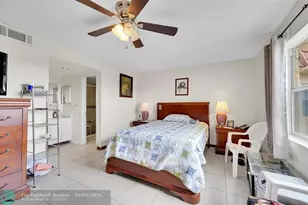 9020 Sunrise Lakes Blvd, Sunrise, FL 33322 - Photo 8