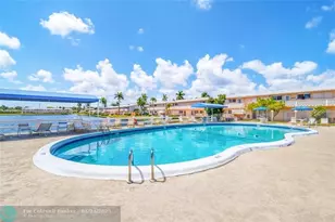 725 SW 11th Ave, Hallandale Beach, FL 33009 - Photo 10