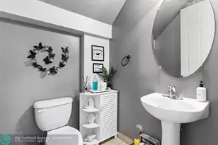 2851 W Prospect Rd Unit, Tamarac, FL 33309 - Photo 8