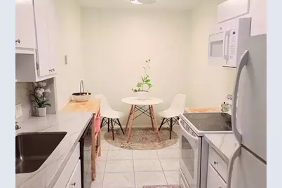 4330  Hillcrest Dr, Unit #705, Hollywood, FL 33021 - Photo 4