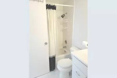 4330  Hillcrest Dr, Unit #705, Hollywood, FL 33021 - Photo 18