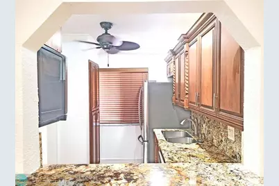 139  Sparrow Dr, Unit #4B, Royal Palm Beach, FL 33411 - Photo 2