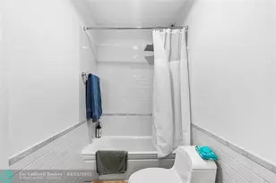 6001 Laguna Path S, Miami Beach, FL 33141 - Photo 52