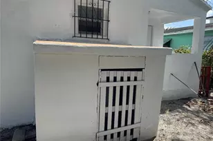 1735 NW 69th St, Miami, FL 33147 - Photo 30