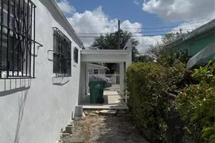 1735 NW 69th St, Miami, FL 33147 - Photo 26