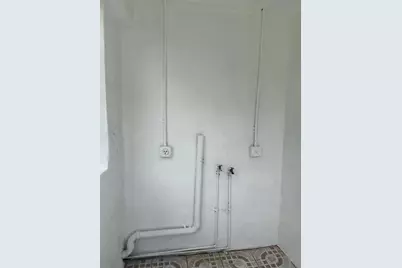 1735 NW 69th St, Miami, FL 33147 - Photo 24