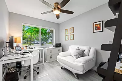 81 NW 37th St, Oakland Park, FL 33309 - Photo 24