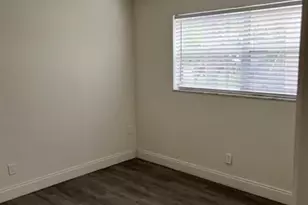 1401 NW 45th St, Deerfield Beach, FL 33064 - Photo 8