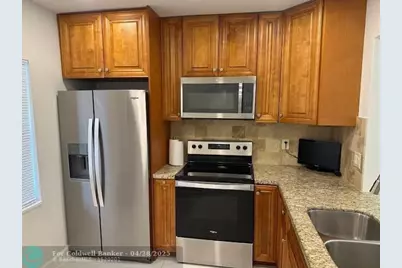 7605 NW 5th Ct, Unit #208, Margate, FL 33063 - Photo 2