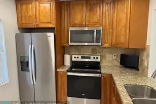 7605 NW 5th Ct, Margate, FL 33063 - Photo 2