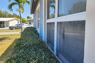 1041 NW 23rd Terrace, Fort Lauderdale, FL 33311 - Photo 8