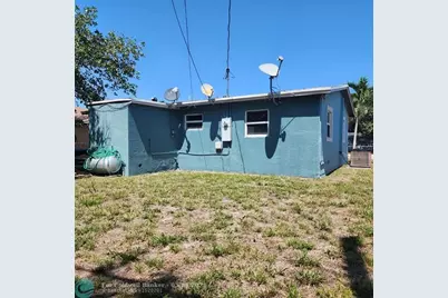1041 NW 23rd Ter, Fort Lauderdale, FL 33311 - Photo 30