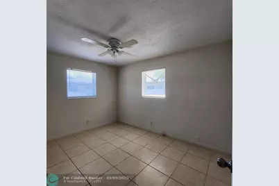 1041 NW 23rd Ter, Fort Lauderdale, FL 33311 - Photo 20