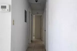 1041 NW 23rd Terrace, Fort Lauderdale, FL 33311 - Photo 14