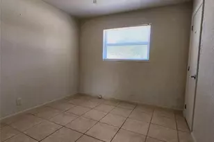 1041 NW 23rd Terrace, Fort Lauderdale, FL 33311 - Photo 16