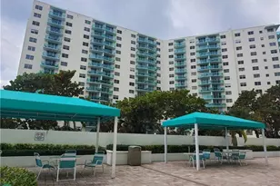 3725 S Ocean Dr, Hollywood, FL 33019 - Photo 18