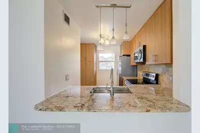 113  Royal Park, Unit #1H, Oakland Park, FL 33309 - Photo 2