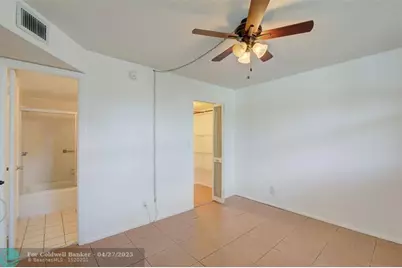 113  Royal Park, Unit #1H, Oakland Park, FL 33309 - Photo 14