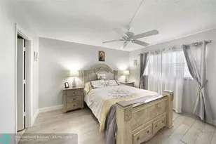 8880 Sunrise Lakes Blvd, Sunrise, FL 33322 - Photo 16