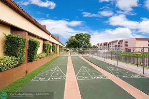 8880 Sunrise Lakes Blvd, Sunrise, FL 33322 - Photo 40