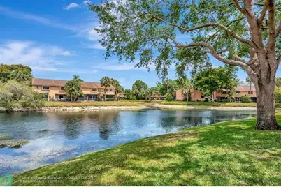 3725  Carambola Cir, Unit #2824, Coconut Creek, FL 33066 - Photo 46