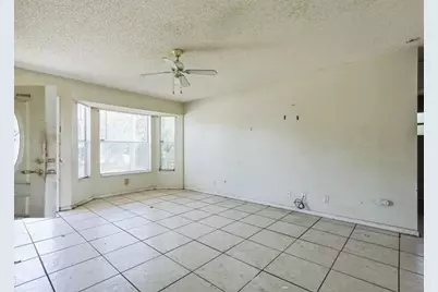 1229  18th Ave N, Lake Worth Beach, FL 33460 - Photo 4