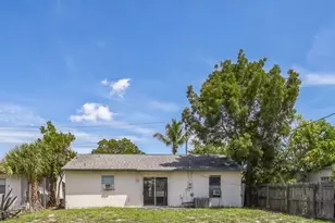 1229 18th Ave N, Lake Worth Beach, FL 33460 - Photo 2