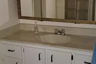 1000 St Charles Pl, Pembroke Pines, FL 33026 - Photo 6