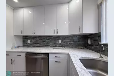 7448  Ashmont Cir, Unit #312, Tamarac, FL 33321 - Photo 10